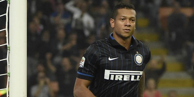 Cinta Berat, Guarin Ingin Bertahan di Inter