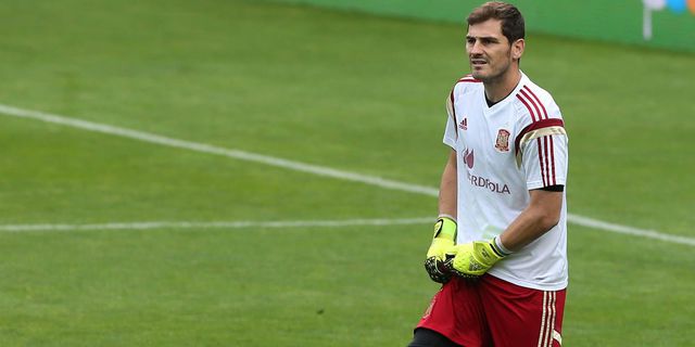 Latihan Perdana Casillas di Porto