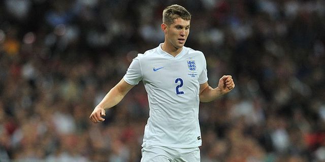 Mourinho Tegaskan Belum Tawar John Stones Lagi