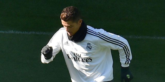 Pamerkan Otot, Ronaldo Gegerkan Instagram