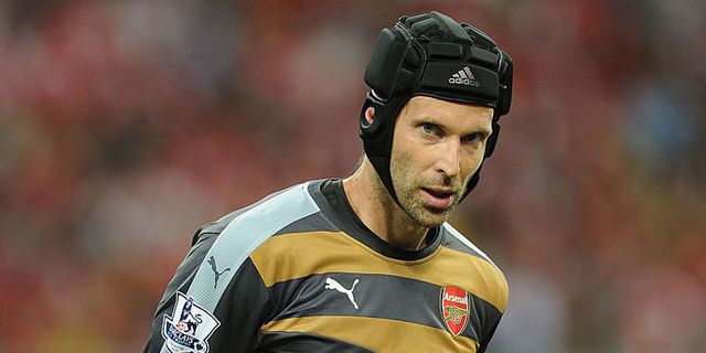 Wenger Tak Terkejut Chelsea Lepas Cech ke Arsenal