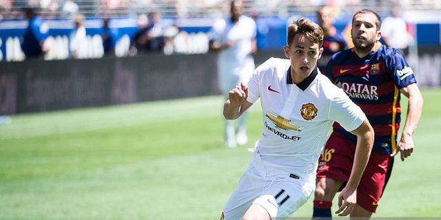 Bobol Gawang Barca, Januzaj Bahagia