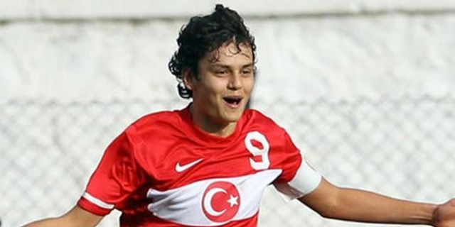 Enes Unal Resmi Dipinjamkan ke KRC Genk