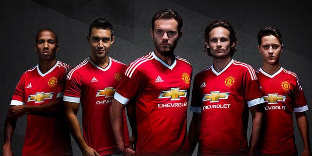 Detail Jersey Home Manchester United 2015-16