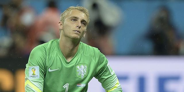 Cillessen: Saya Tak Sedang Pikirkan United