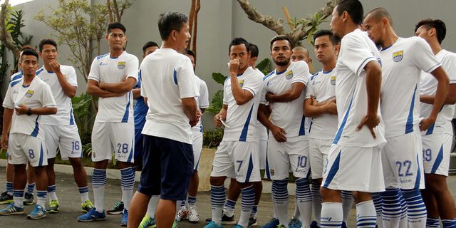Arema Cronus Ultah, Ini Harapan Pelatih Persib Bandung Arema Cronus Ultah, Ini Harapan Pelatih Persib Bandung