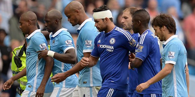 Disebut Mourinho Layak di Kartu Merah, Ini Kata Fernandinho Disebut Mourinho Layak di Kartu Merah, Ini Kata Fernandinho