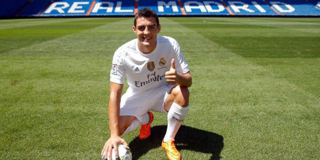 Madrid Sudah Hamburkan 82 Juta Euro di Bursa Madrid Sudah Hamburkan 82 Juta Euro di Bursa