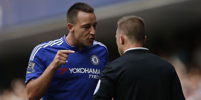 Mourinho 'No Comment' Atas Kartu Merah Terry