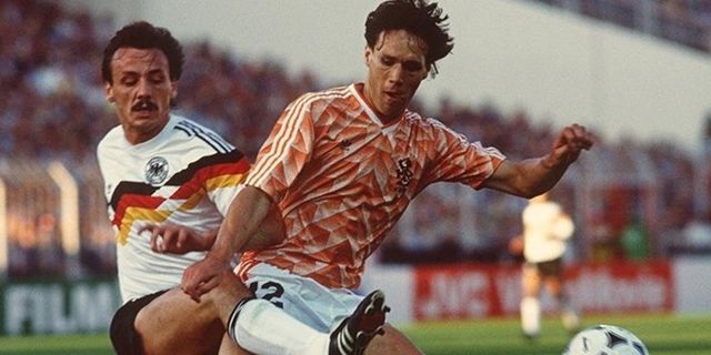 Inilah 10 Jersey Sepakbola Terbaik Sepanjang Masa Inilah 10 Jersey Sepakbola Terbaik Sepanjang Masa