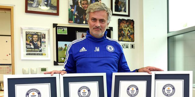 Empat Penghargaan, Mourinho Masuk Buku Guinness World Records 