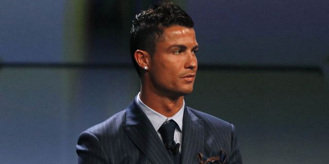 Wow, Ronaldo Piloti Pesawat Portugal? 