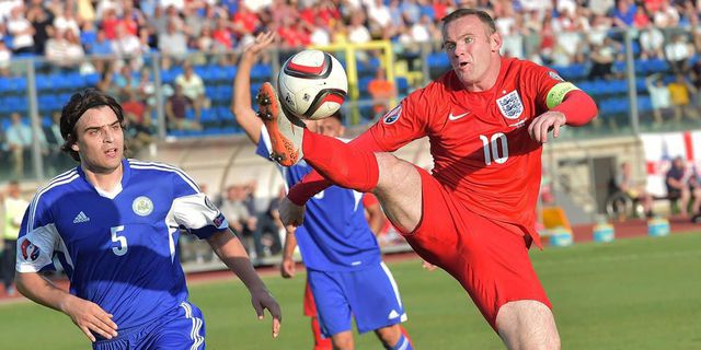 Hodgson Ungkap Alasan Rooney Jadi Kapten Inggris