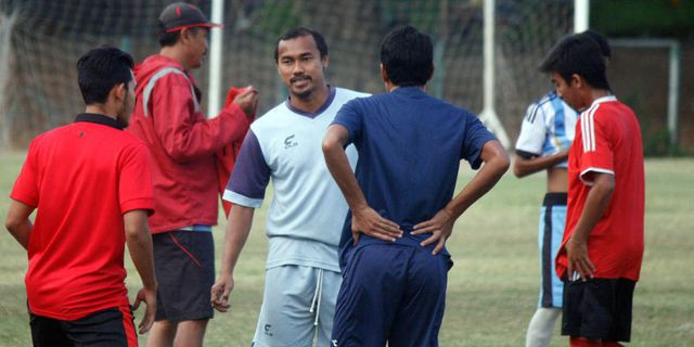 Persebaya Gunakan Eks Persebaya 1927