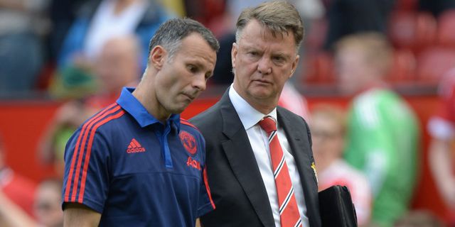 Van Gaal Segera Digusur Giggs di Old Trafford?