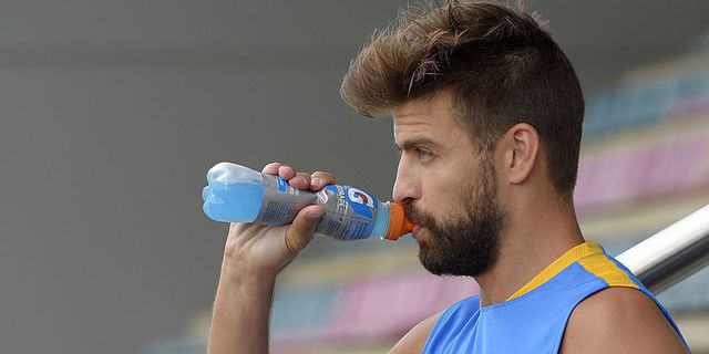 Del Bosque: Pique Hadapi Kontroversi dengan Amat Baik