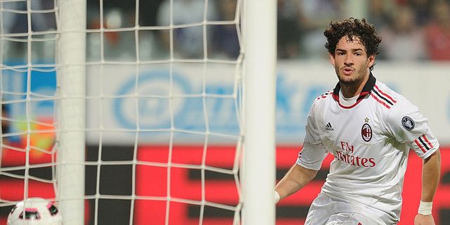 Pato Ungkap Tolak Tawaran MU Saat Deadline Day