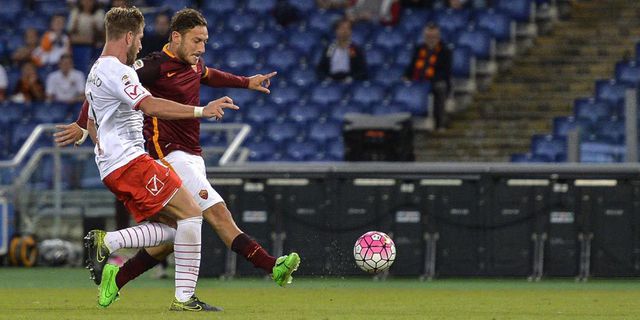 Totti dan Dzeko Cedera Sebulan