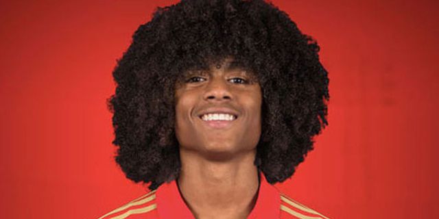 Baru 15 Tahun, Wonderkid Ini Sudah Jadi Rebutan MU dan Chelsea