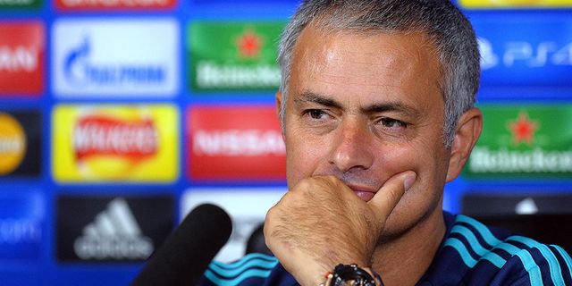 Chelsea Melempem, Mourinho Ancam Mainkan para 'Bocah'