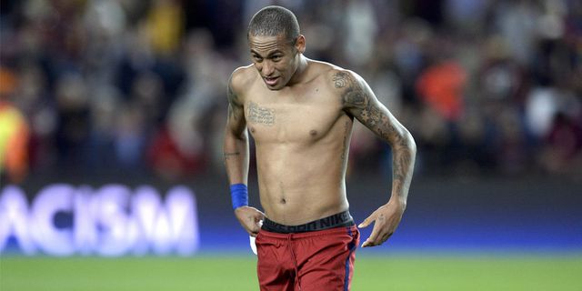 Gaya Gundul Neymar Bikin Para Sponsor 'Ilfil' Gaya Gundul Neymar Bikin Para Sponsor 'Ilfil'