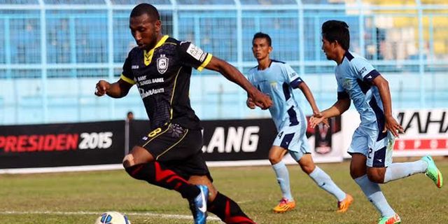 Arema Cronus Waspadai Kecepatan Trio BMW