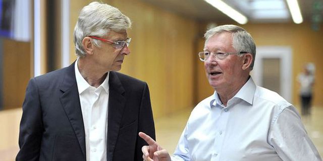 Ferguson Larang Arsenal Depak Arsene Wenger