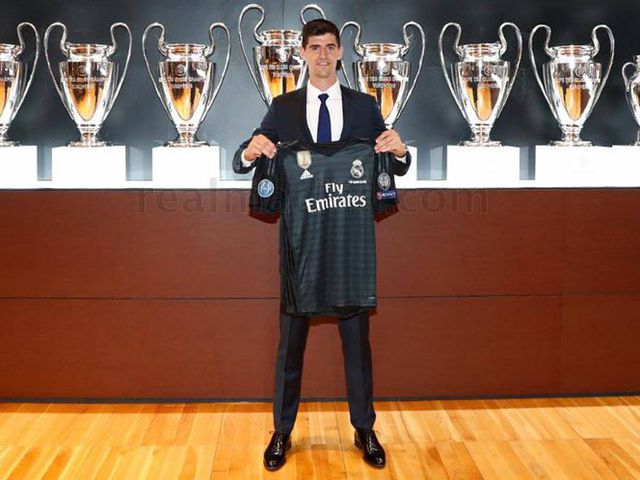 Gabung Madrid, Courtois Ternyata Tak Dapat Jaminan Inti