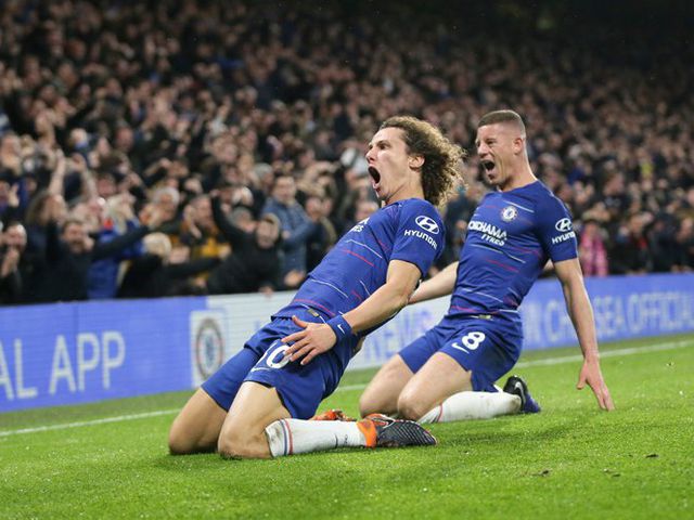 David Luiz merayakan gol kemenangan Chelsea ke gawang Man City. (c) AP