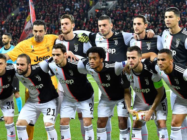 Starter XI Juventus ketika melawan Bayer Leverkusen, Kamis (12/12/2019) dini hari WIB. (c) AP Photo