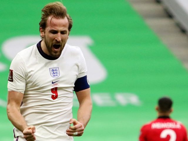 Selebrasi Harry Kane usai mencetak gol di laga Albania vs Inggris, Kualifikasi Piala Dunia 2022. (c) AP Photo