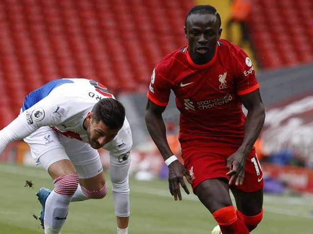 Sadio Mane beraksi di laga Liverpool vs Crystal Palace, Minggu (23/05/2021) malam WIB. (c) Pool Reuters via AP Photo