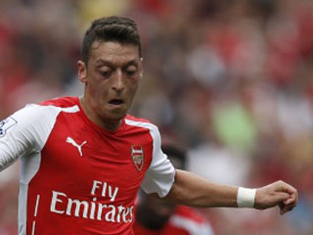 Arsenal Belum Sepakat Ozil Absen Tiga Bulan Bola Net