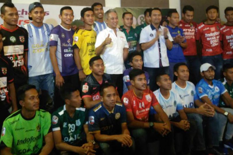 Dukung 13 Klub Liga 1 dan 2, Corsa Ingin Bantu Bangkitkan Sepakbola Indonesia