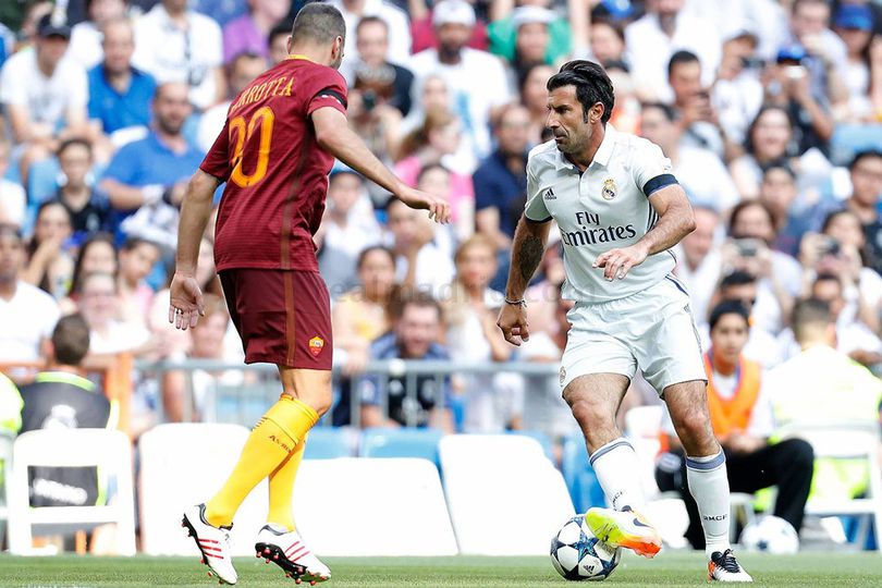 Tim Legenda Madrid Kalahkan Legenda Roma 4-0