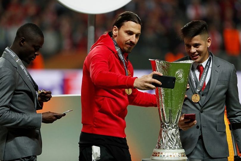 Ibrahimovic Yang Selalu Kompetitif, di Dalam Maupun Luar Lapangan