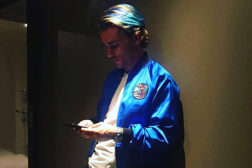 Ubah Warna Rambut Jadi Biru, Griezmann Ditertawakan Neymar