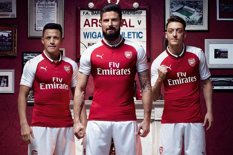 Arsenal Luncurkan Jersey Home Musim 2017-18