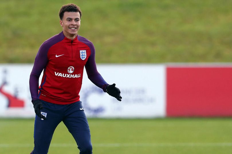 Dele Alli Kena Sanksi Satu Pertandingan