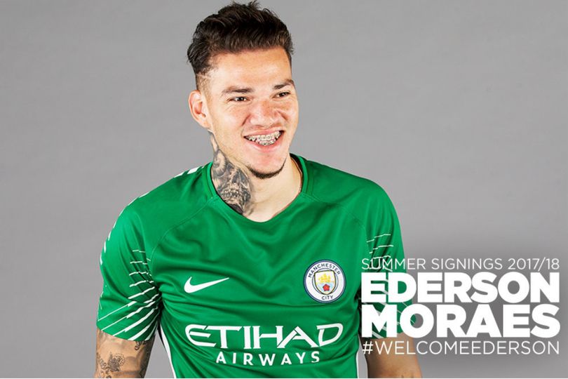 Ederson Siap Hadapi Ketatnya Sepakbola Inggris