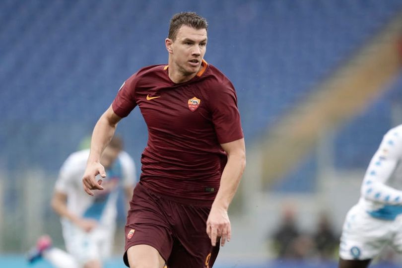 Di Italia, Dzeko Belajar Banyak Sebagai Penyerang Tengah Di Italia, Dzeko Belajar Banyak Sebagai Penyerang Tengah