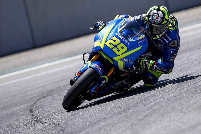 Andrea Iannone Tercepat di Uji Coba MotoGP Jerez