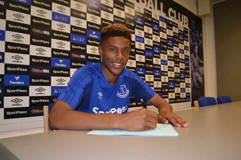 Everton Dapatkan Bek Muda Potensial Belanda Everton Dapatkan Bek Muda Potensial Belanda
