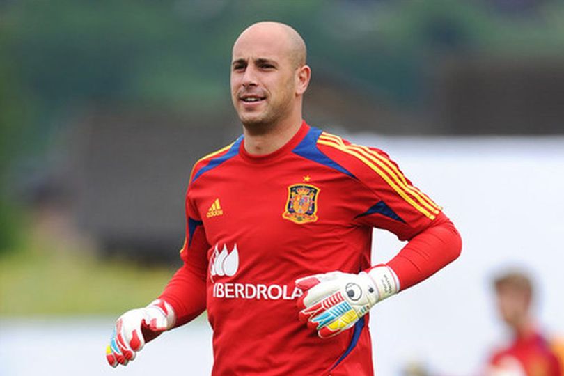 Reina Menolak Pensiun dari Timnas Spanyol