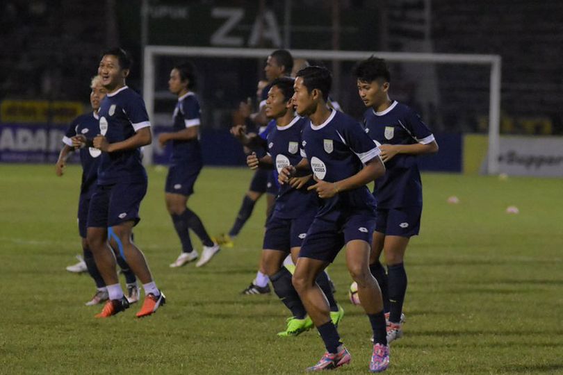 Pemain Persela Dinilai Kurang Berani