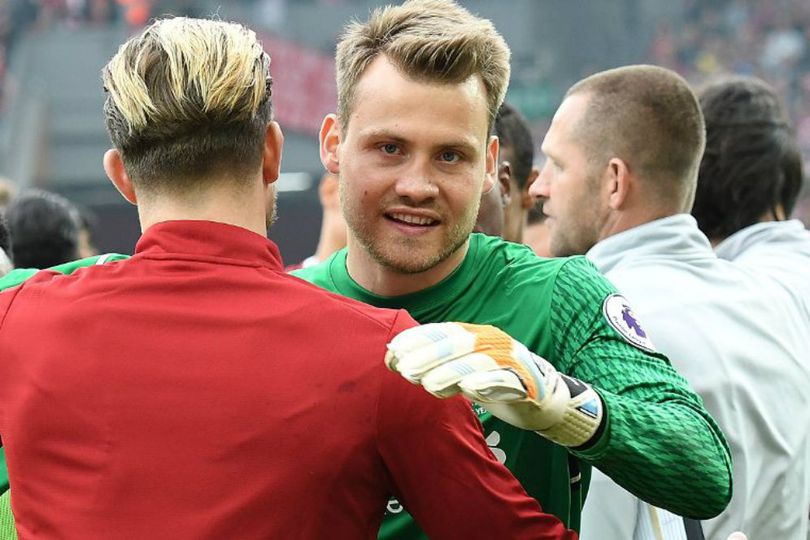 Mignolet Anggap Transfer Karius Aneh