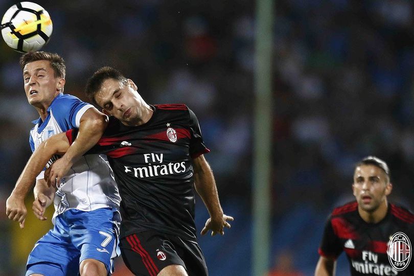 Craiova Belum Menyerah Lawan Milan