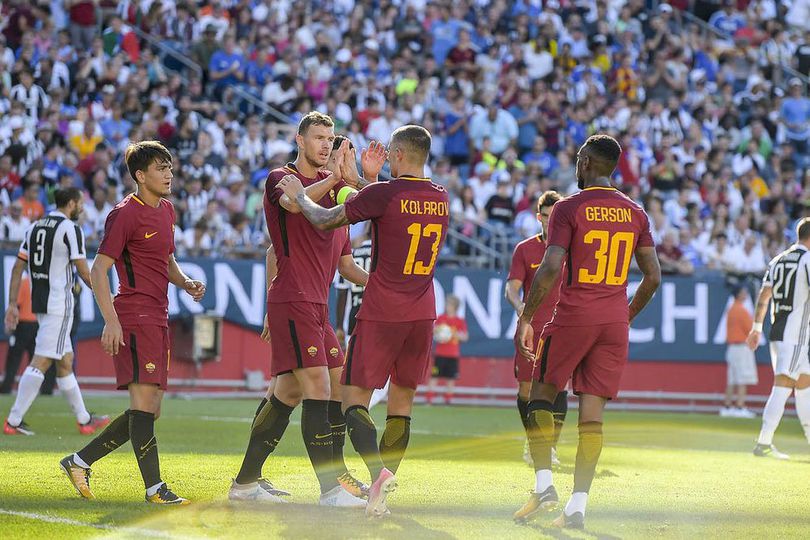 Edin Dzeko Sanjung Rekrutmen Anyar Roma