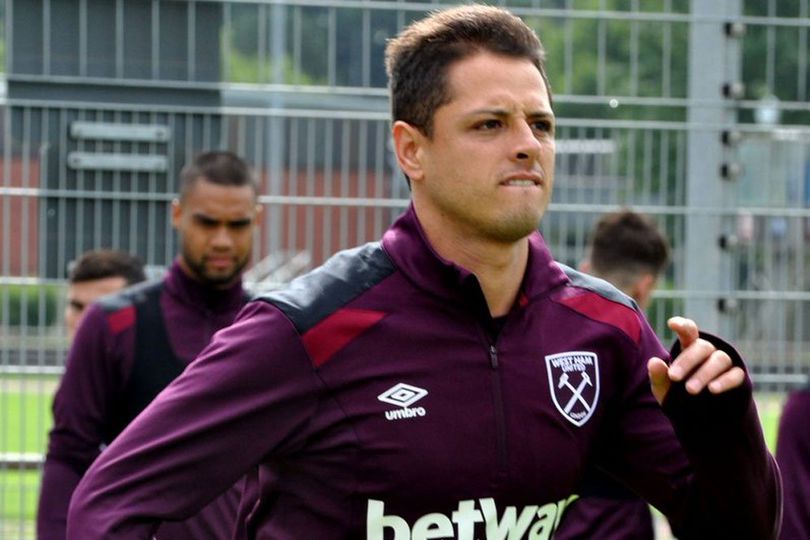 Soal Nomor Punggung, Chicharito Siapkan Kejutan