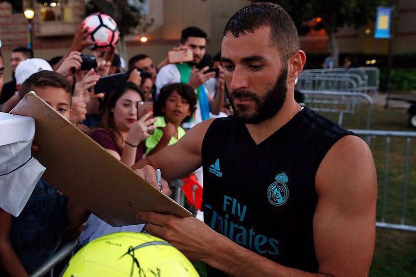 Madrid Siapkan Kontrak Baru untuk Benzema